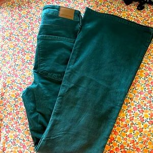 These are American eagle corduroy’s flare jeans! Never worn